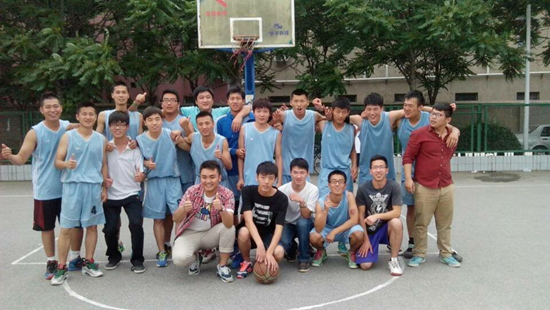 2014.05.20 麻豆色情片
勇夺“河大杯” 学生男篮全校总冠军24